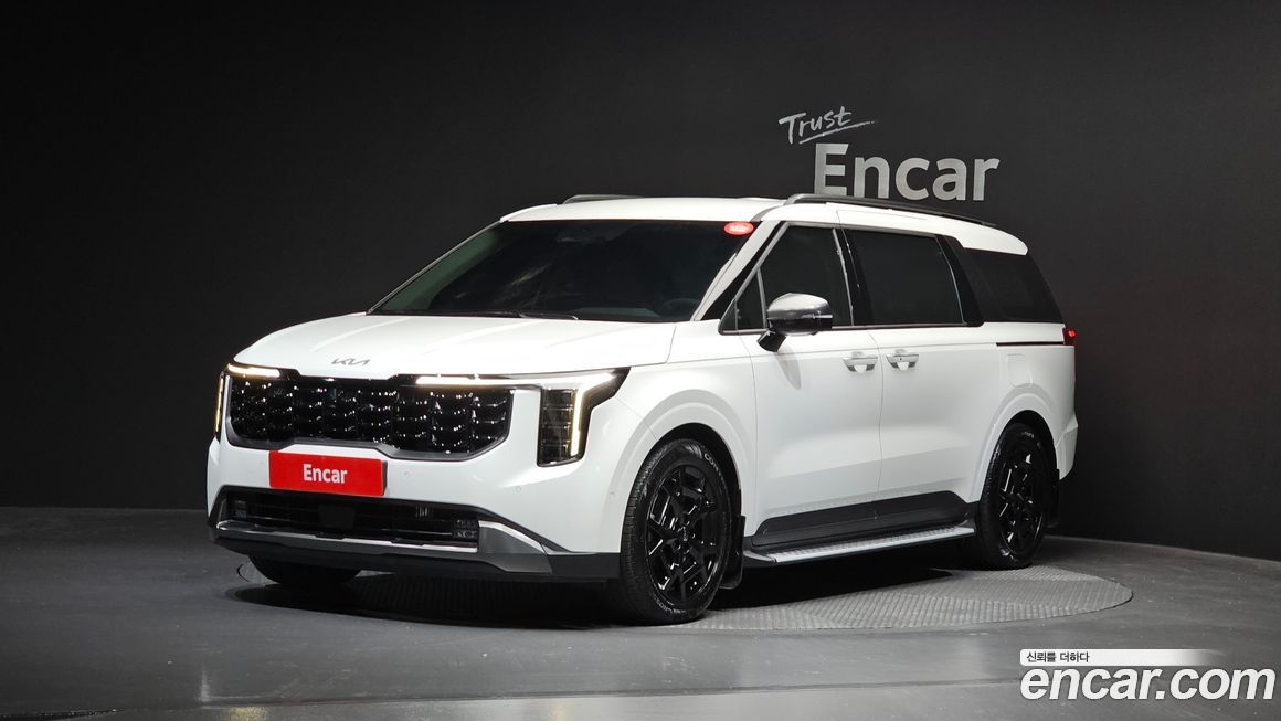 Kia Carnival 7-Seater Gravity, 2025