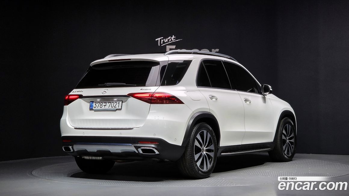 Mercedes-Benz GLE-Class GLE300d 4MATIC, 2024