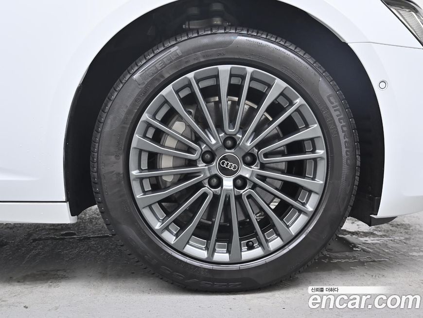 Audi A6 45 TFSI, 2025