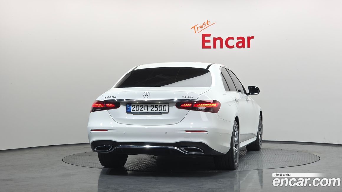 Mercedes-Benz E-Class E220d 4MATIC AMG Line, 2022