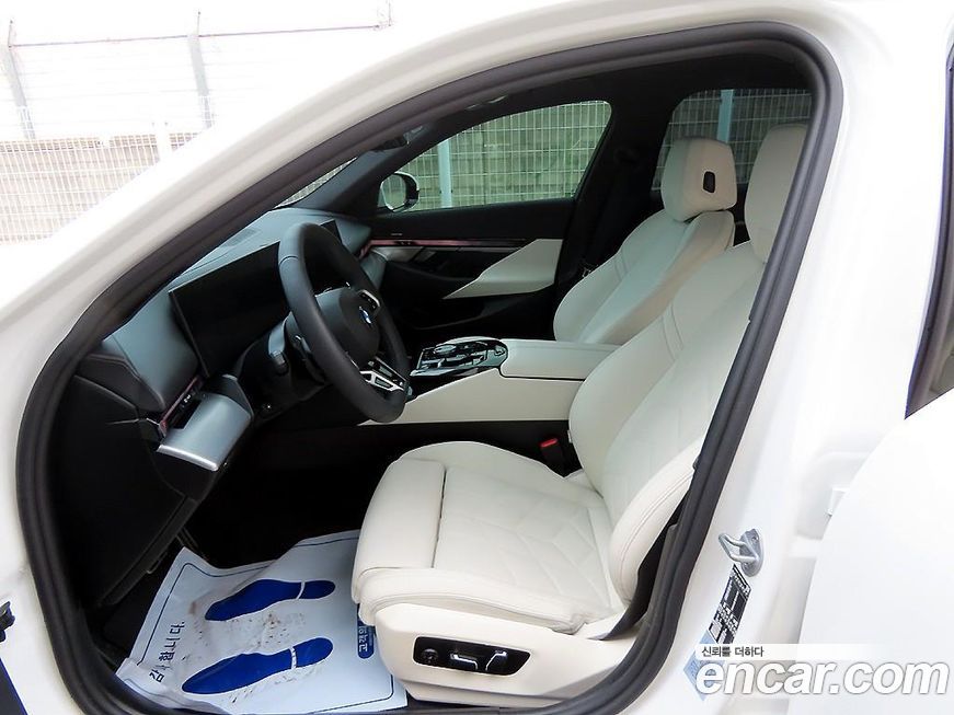 BMW 5-Series 523d M Sport, 2025