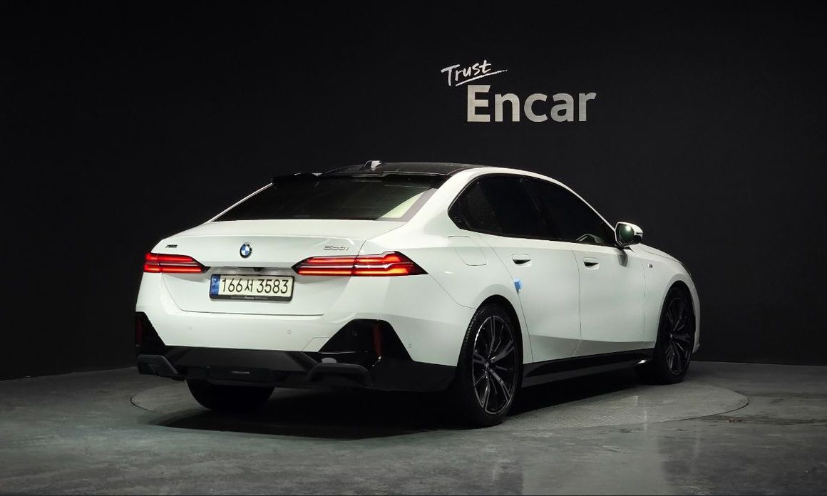 BMW 5-Series 530i xDrive M Sport, 2024