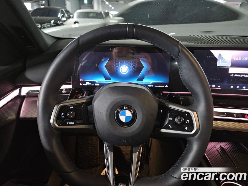 BMW 5-Series 520i M Sport, 2025