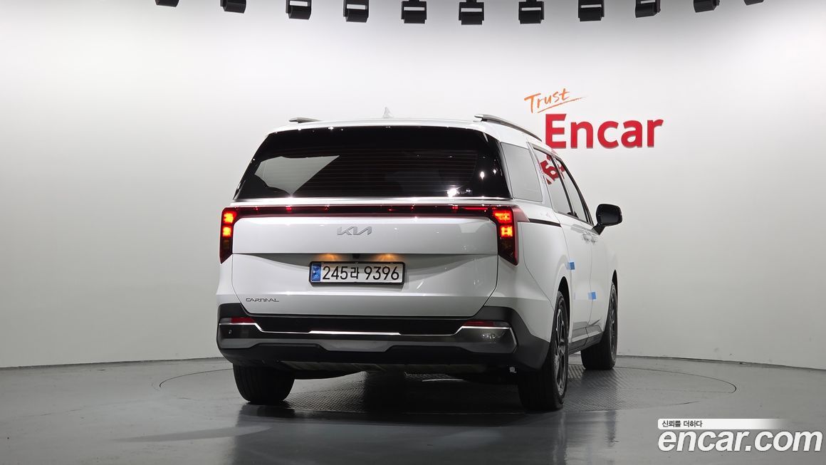 Kia Carnival 9-Seater Noblesse, 2024