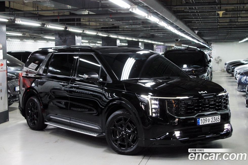 Kia Carnival 9-Seater Gravity, 2024