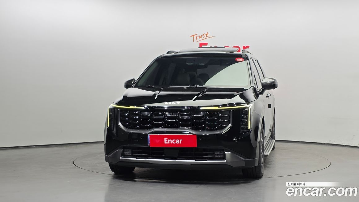 Kia Carnival 9-Seater Gravity, 2024