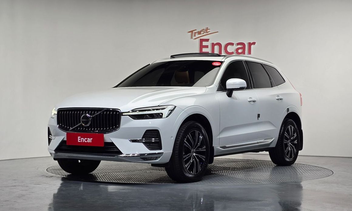 Volvo XC60 B5 Inscription, 2022