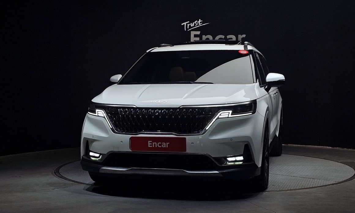 Kia Carnival 9-Seater Signature, 2023