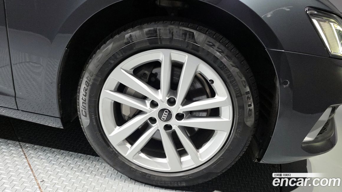 Audi A6 45 TFSI, 2023