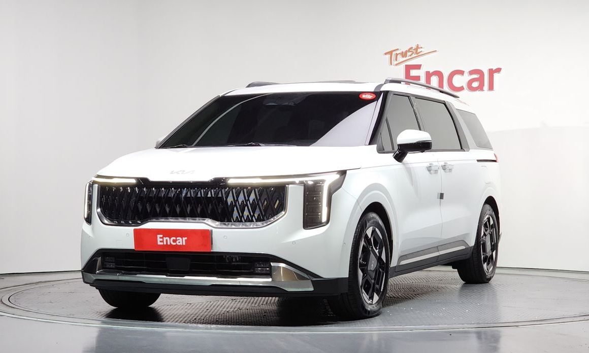 Kia Carnival 9-Seater Signature, 2025