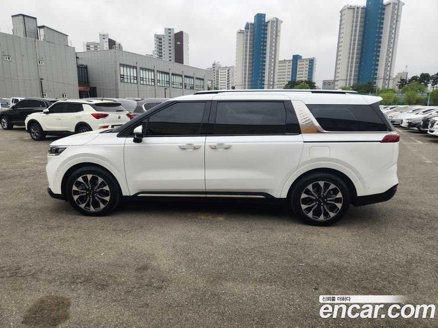 Kia Carnival 9-Seater Noblesse, 2023