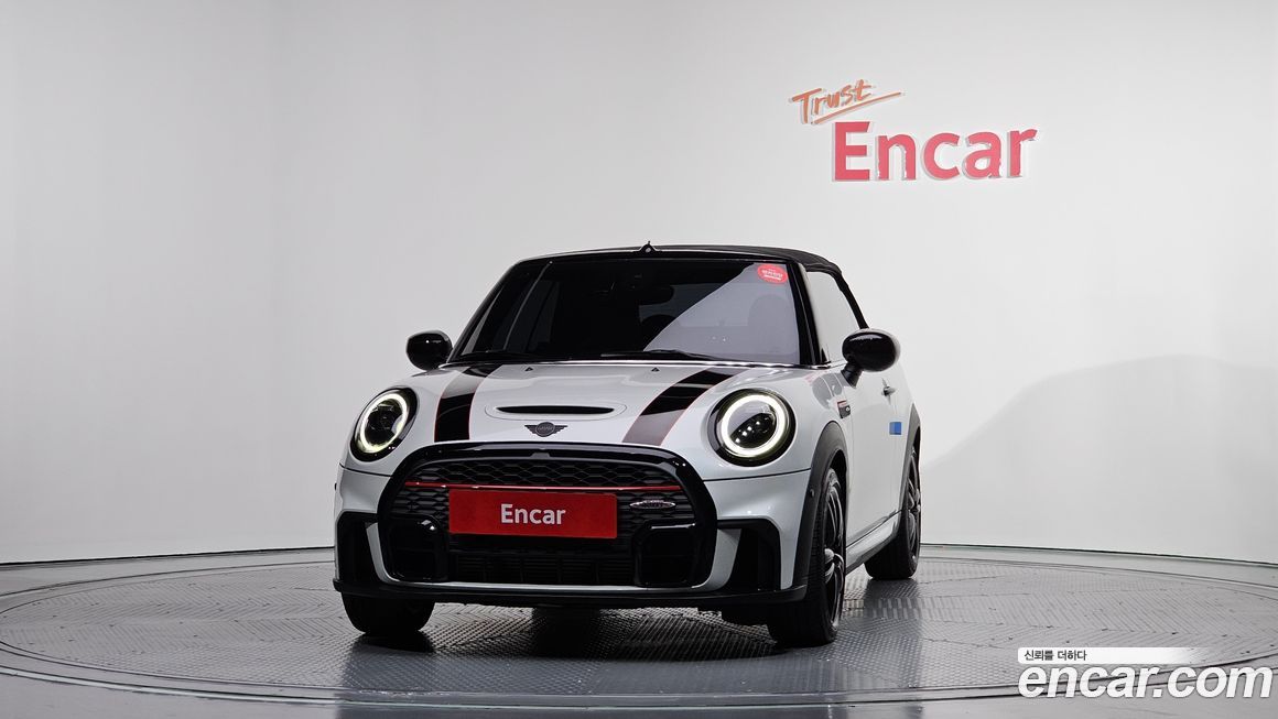 Mini Cooper Convertible JCW, 2023