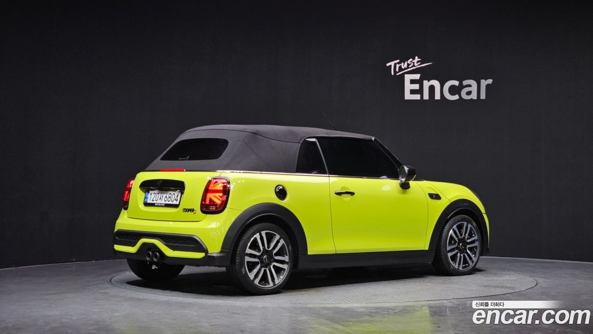 Mini Cooper Convertible Classic, 2024