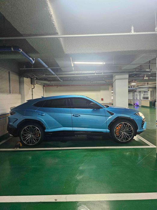 Lamborghini Urus 4.0 V8 SE, 2025