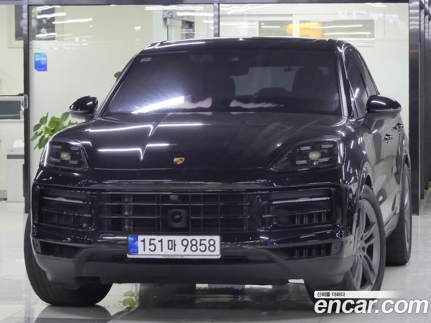 Porsche Cayenne 3.0, 2024