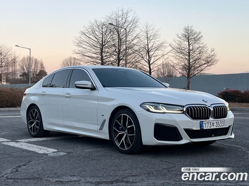 BMW 5-Series 530i xDrive M Sport Package, 2023