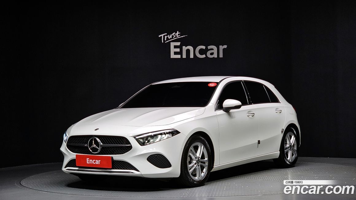 Mercedes-Benz A-Class A220 Hatchback, 2024