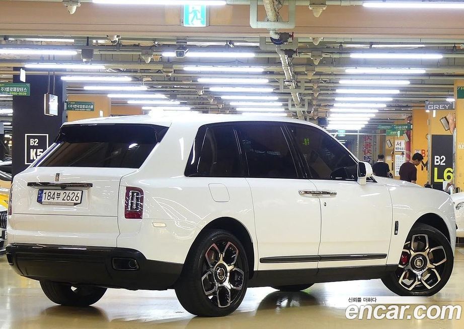 Rolls-Royce Cullinan 6.7 V12 Black Badge, 2023