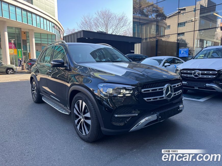 Mercedes-Benz GLE-Class GLE300d 4MATIC, 2026