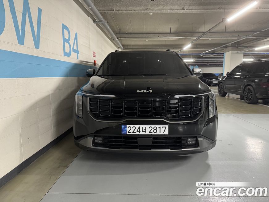 Kia Carnival 9-Seater Gravity, 2025