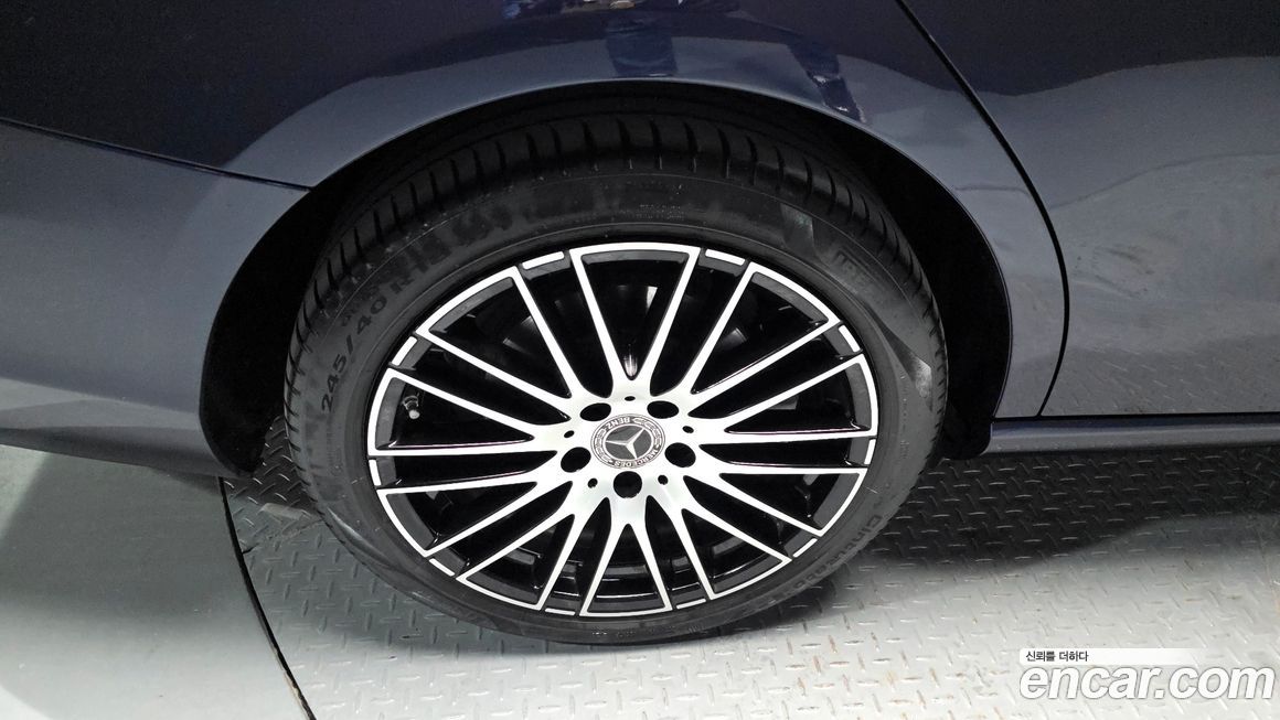 Mercedes-Benz C-Class C200 4MATIC Avantgarde, 2022