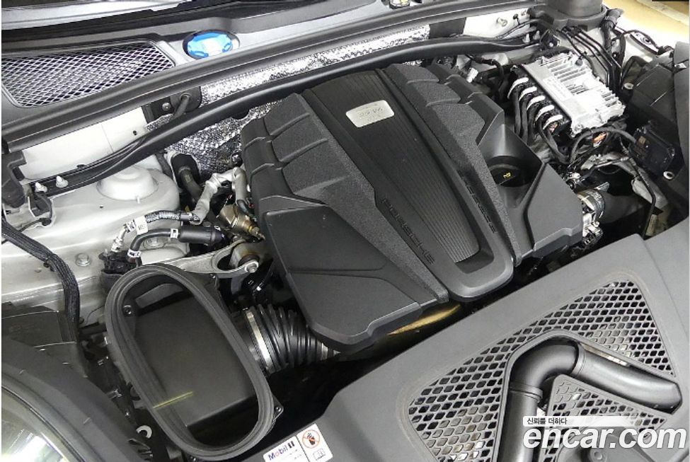 Porsche Macan 3.0 GTS, 2024