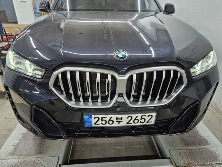 BMW X6 xDrive40i M Sport, 2024