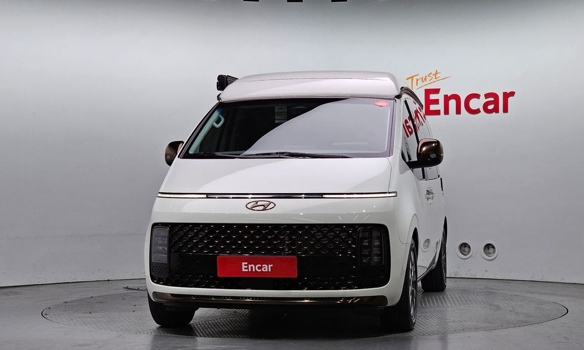 Hyundai Staria 2WD Camping Car, 2024