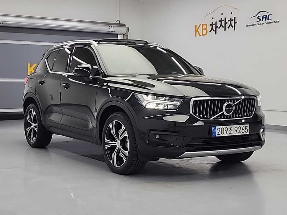 Volvo XC40 B4 Inscription, 2022