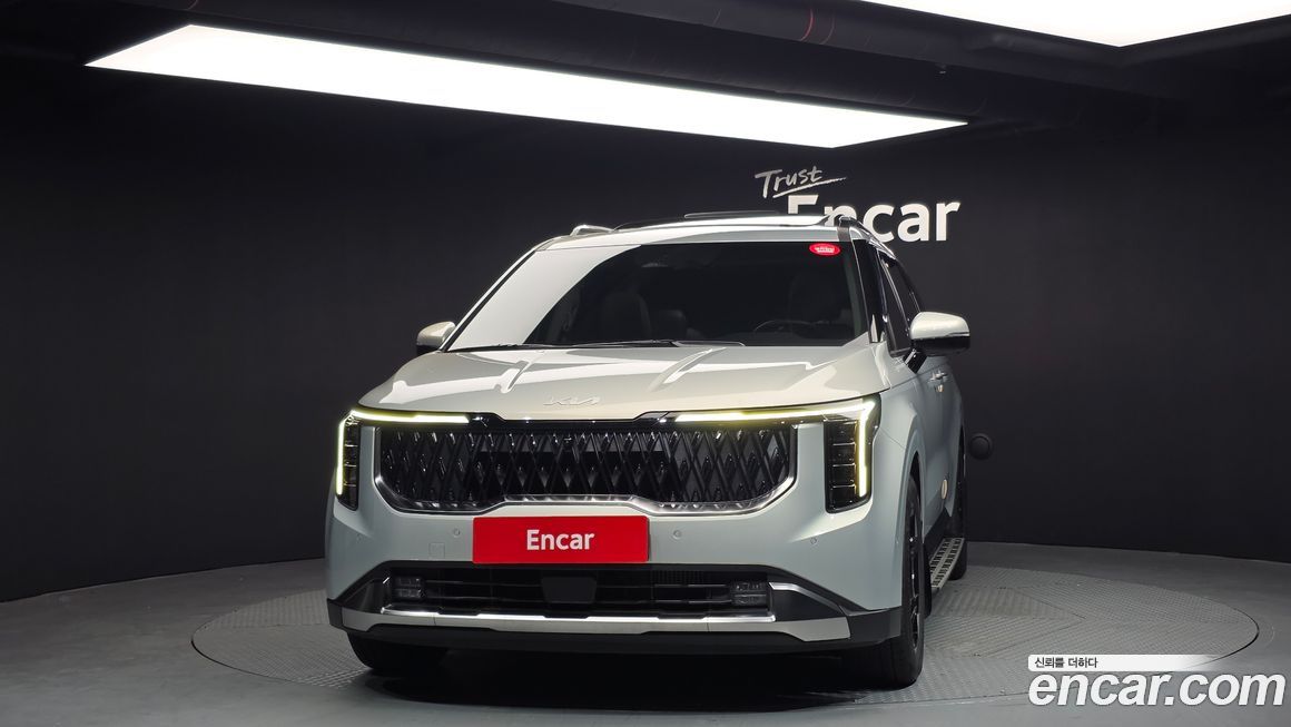 Kia Carnival 9-Seater Signature, 2025