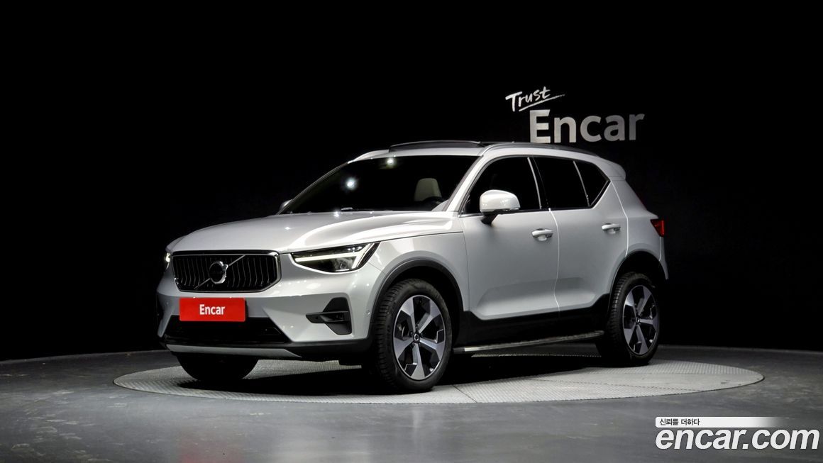 Volvo XC40 B4 Ultimate Bright, 2023
