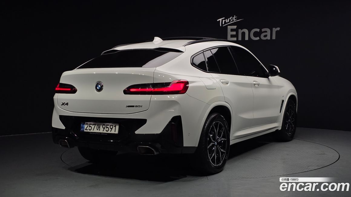 BMW X4 xDrive20i M Sport, 2022