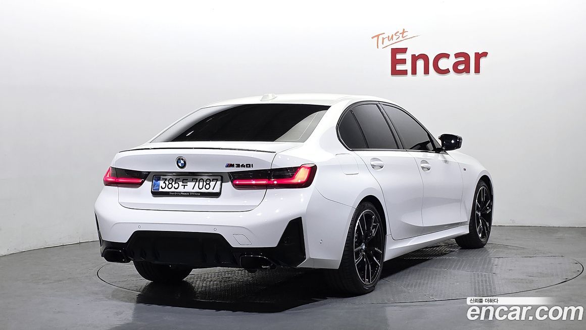 BMW 3-Series M340i, 2025