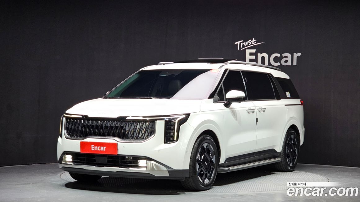 Kia Carnival 9-Seater Signature, 2024