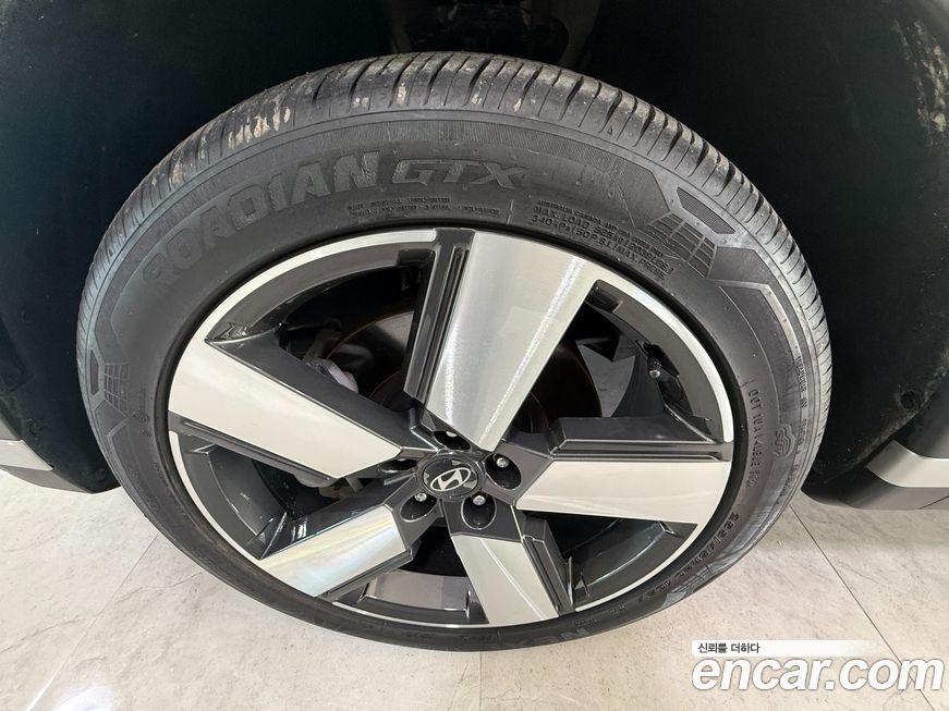 Hyundai Santafe Gasoline 2.5T 4WD, 2025