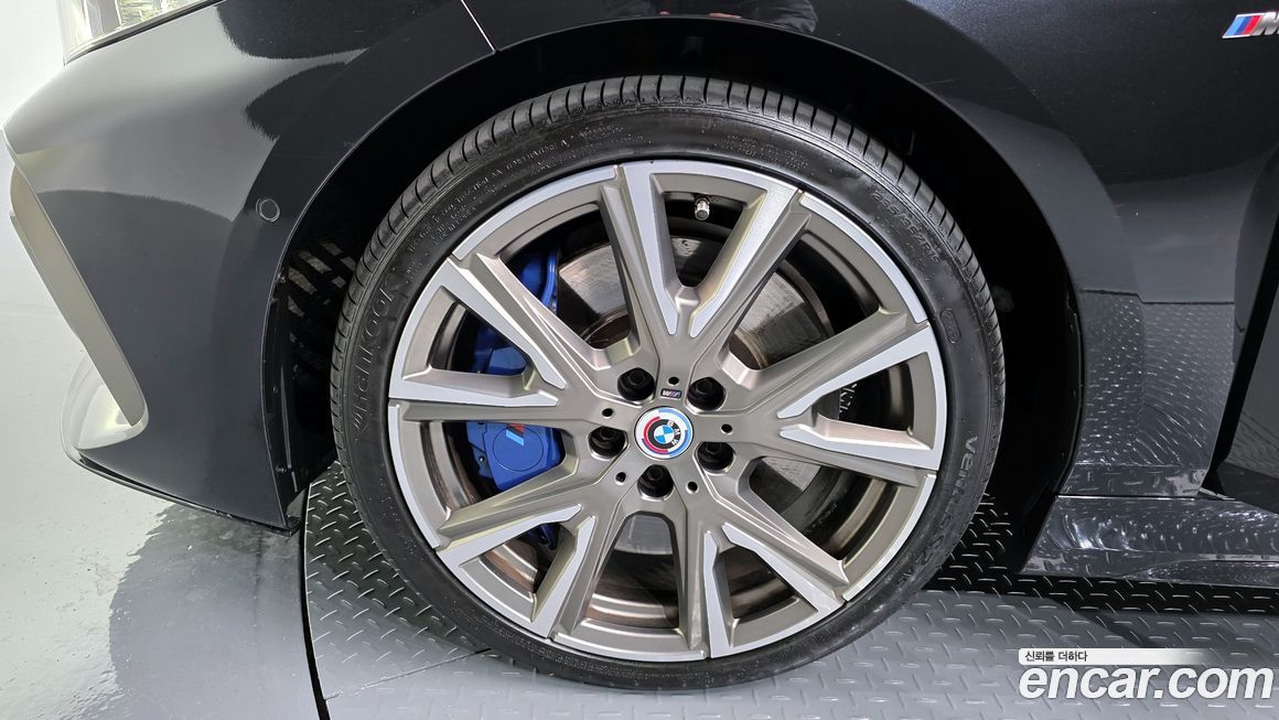 BMW 1-Series M135i xDrive, 2022