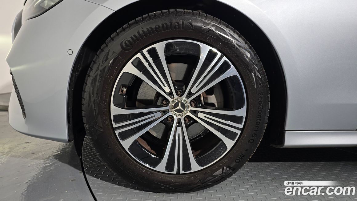 Mercedes-Benz E-Class E200 Avantgarde, 2024