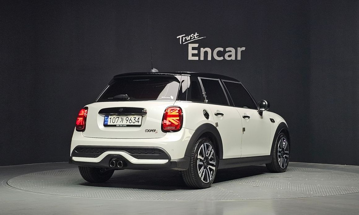 Mini Cooper 5Door Classic, 2024