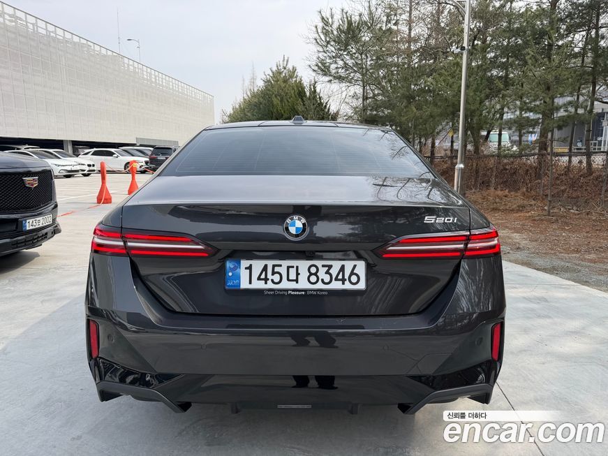 BMW 5-Series 520i M Sport, 2024