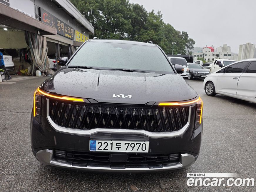 Kia Carnival 9-Seater Signature, 2025