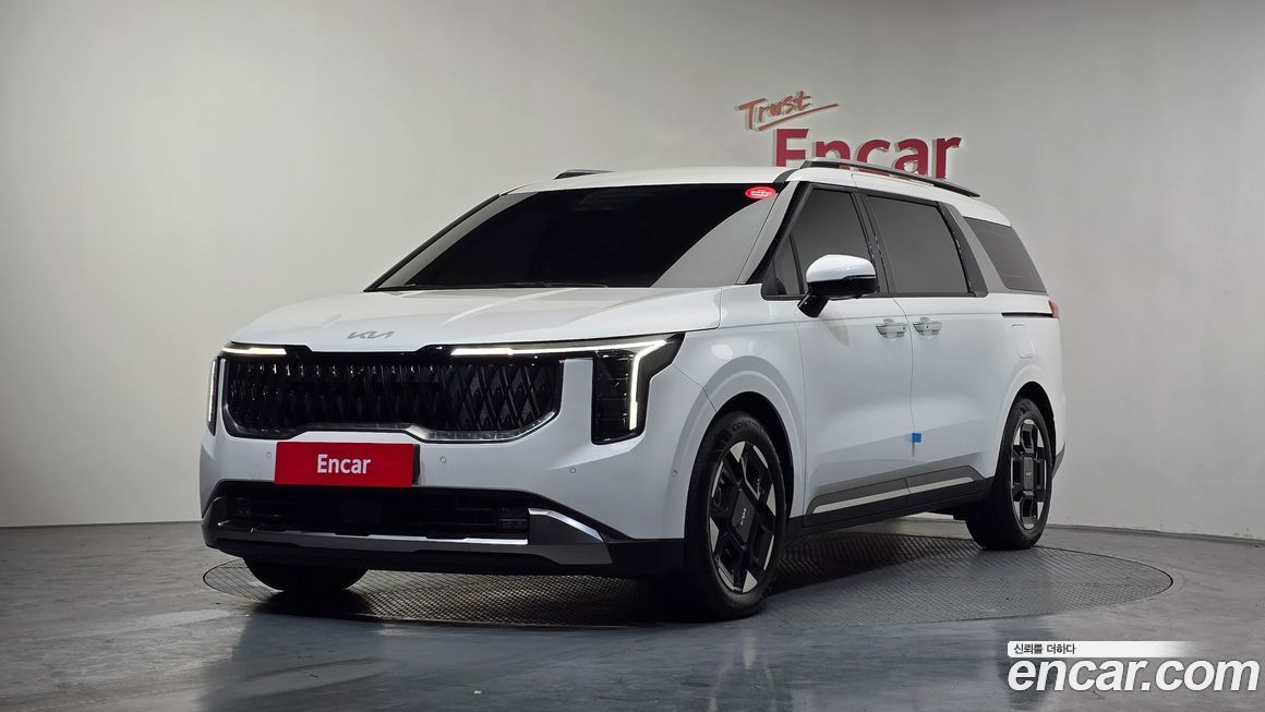 Kia Carnival 7-Seater Signature, 2024