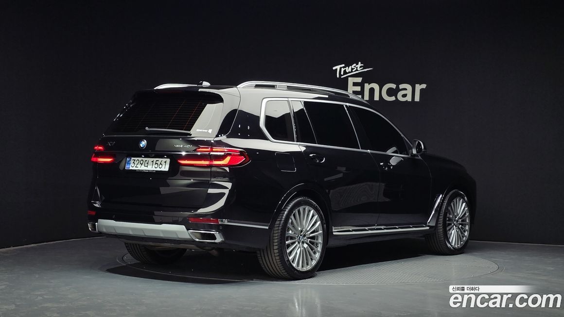 BMW X7 xDrive 40i Design Pure Excellence 6-Seater, 2025