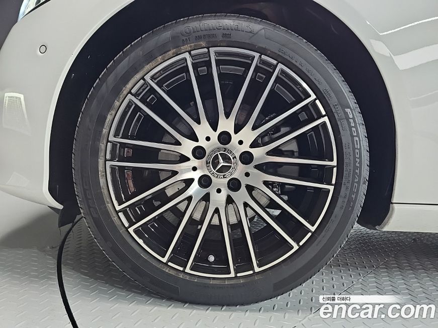 Mercedes-Benz C-Class C200 Avantgarde, 2024