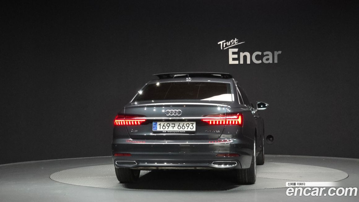 Audi A6 45 TFSI, 2023