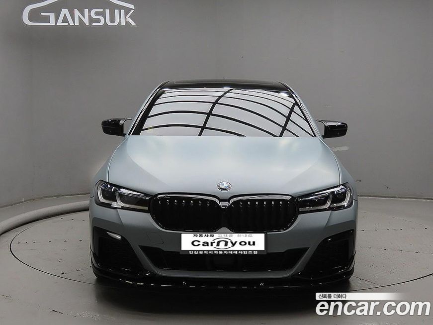 BMW 5-Series 530i xDrive M Sport Package, 2023