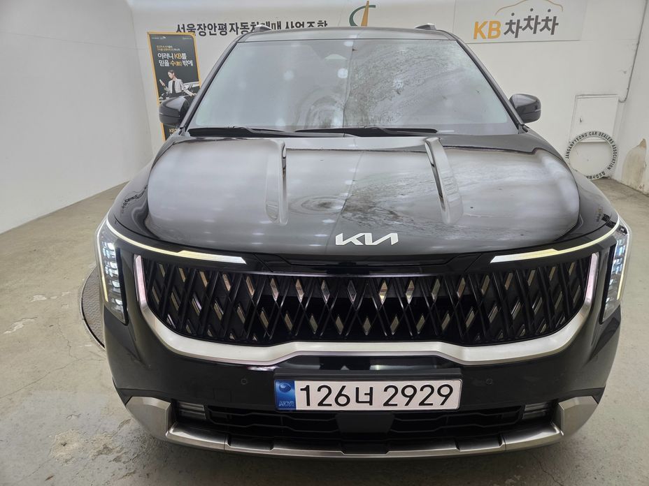 Kia Carnival 9-Seater Noblesse, 2024