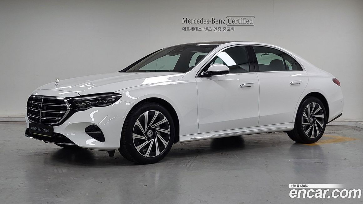 Mercedes-Benz E-Class E300 4MATIC Exclusive, 2025