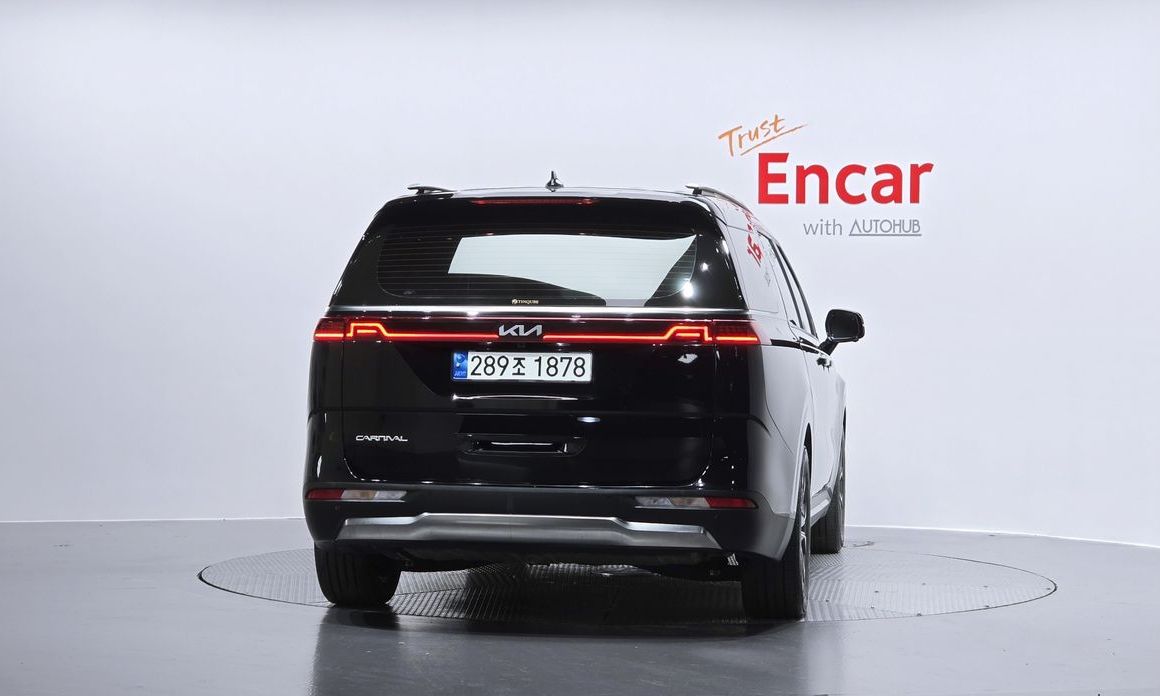 Kia Carnival 9-Seater Signature, 2023