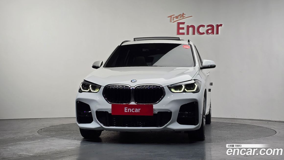 BMW X1 xDrive 20i M Sport, 2022