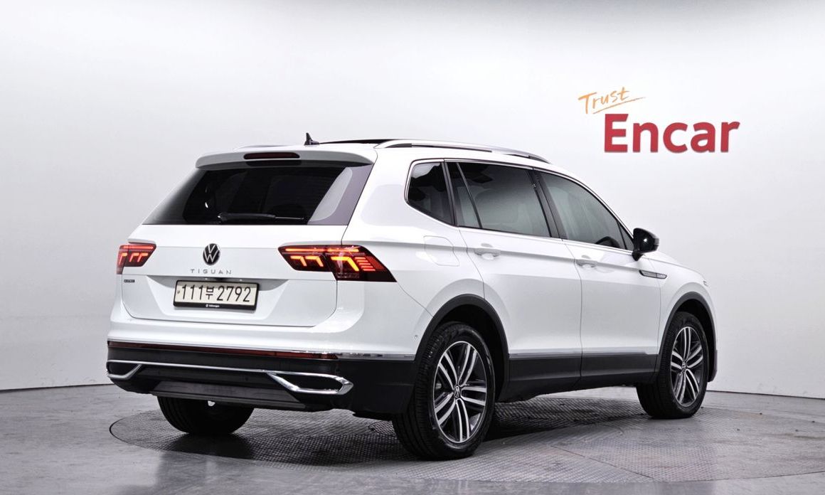 Volkswagen Tiguan 2.0 TSI Prestige, 2023